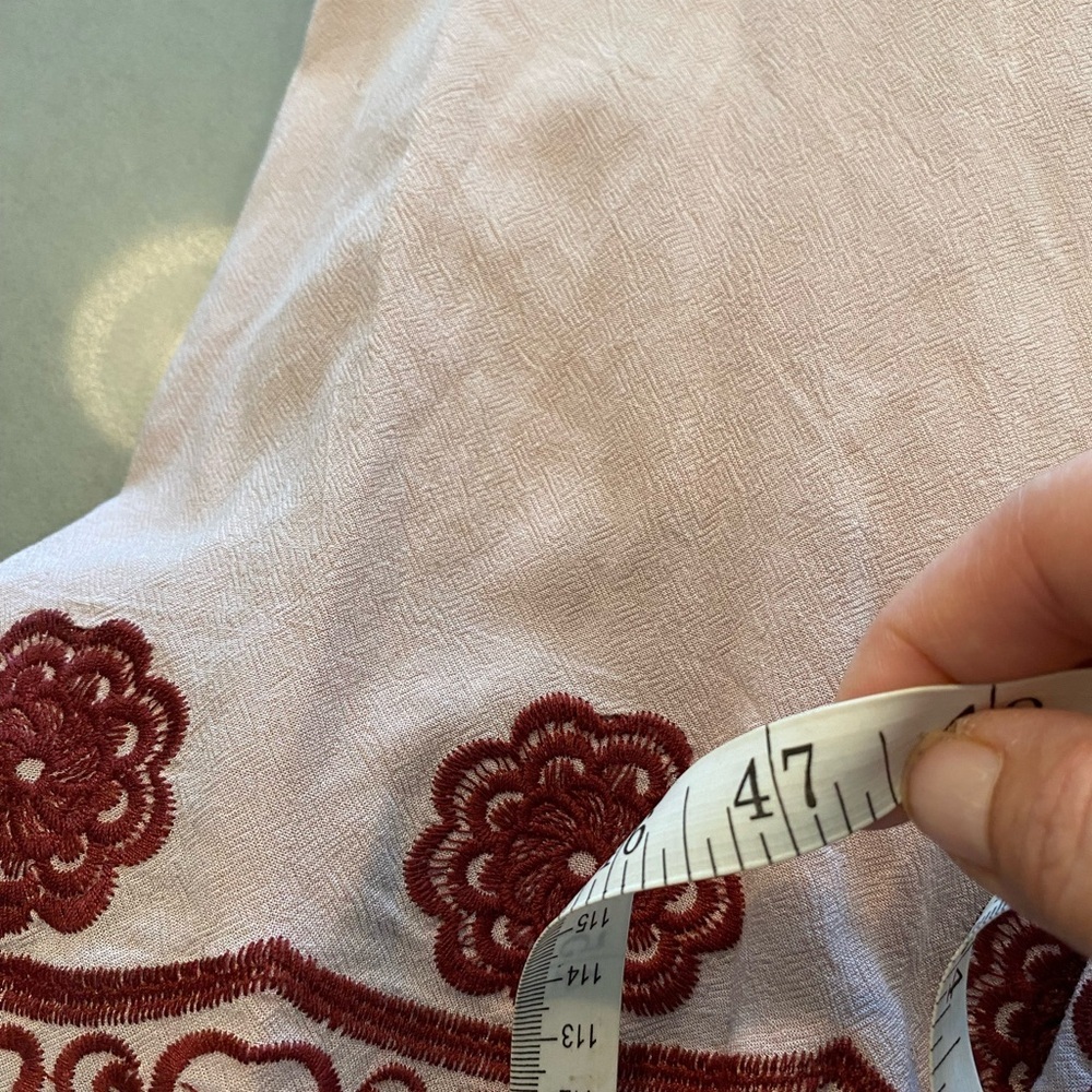 Lulus mauve pink & Burgundy embroidered  floral midi dress - Picture 11 of 12
